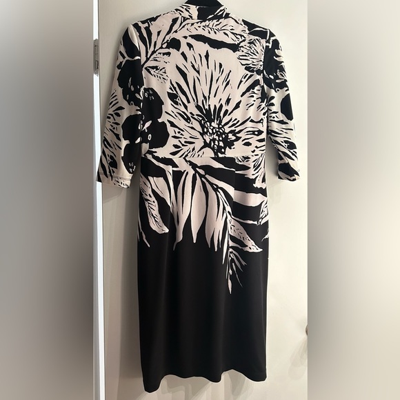 V neck black and white “Donna Ricco” New York mid sleeve dress - Picture 2 of 5